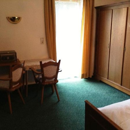 Feriengaestehaus Glockenstuhl Zell am See Room photo